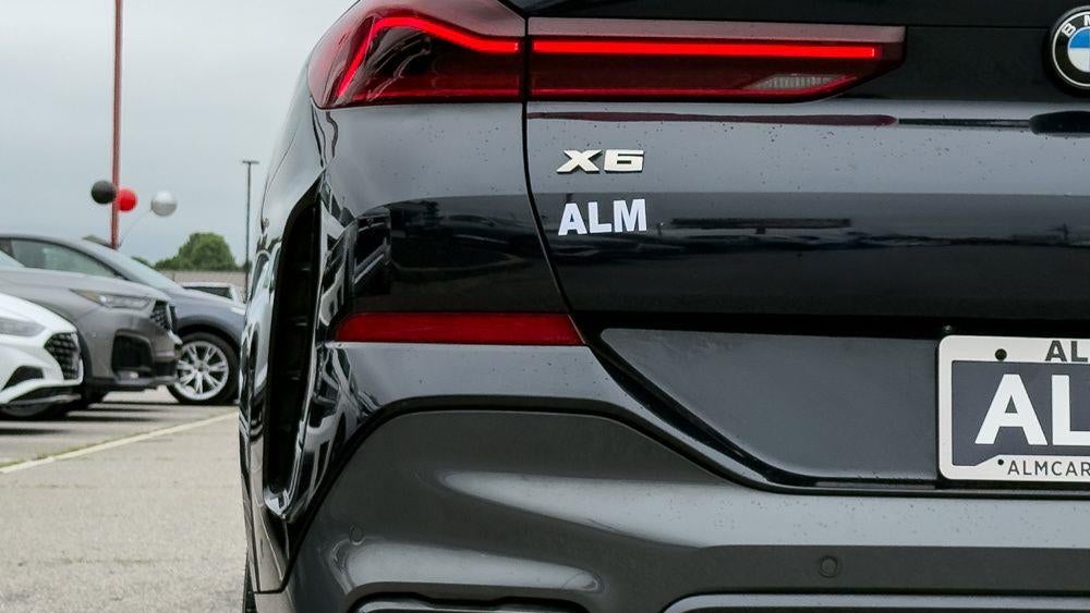 2022 BMW X6 M50i