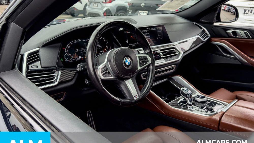 2022 BMW X6 M50i