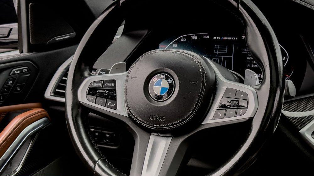 2022 BMW X6 M50i