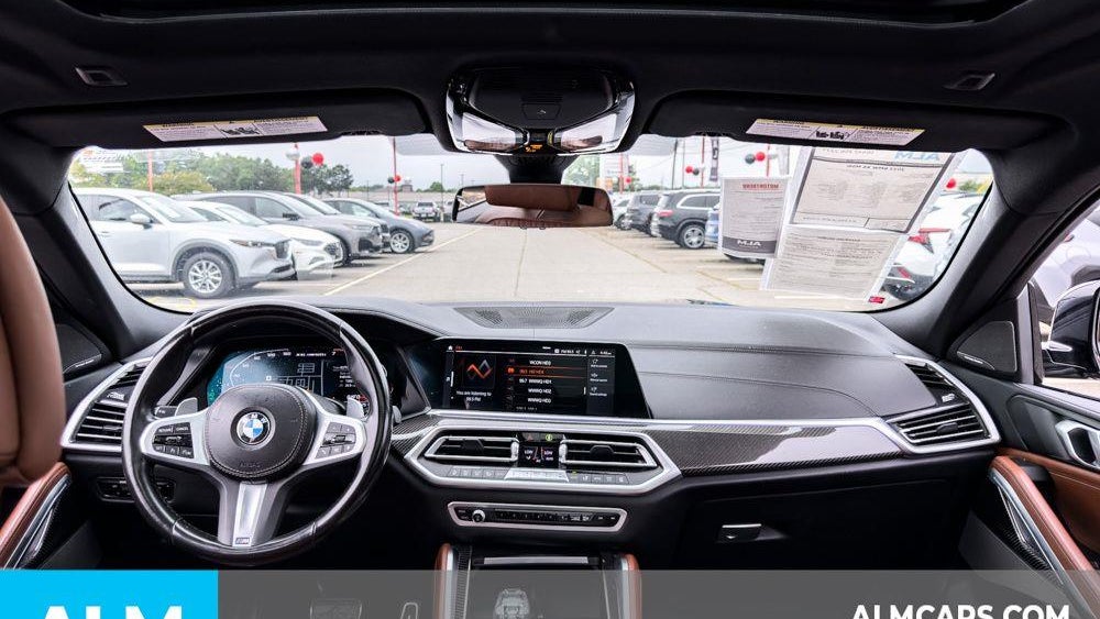 2022 BMW X6 M50i