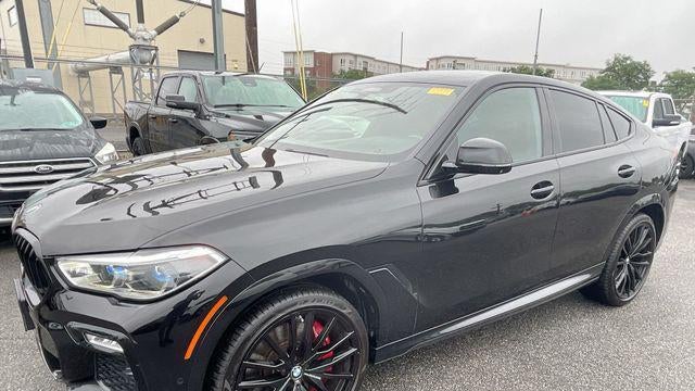 2021 BMW X6 M50i