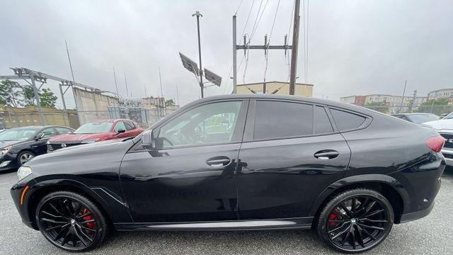2021 BMW X6 M50i