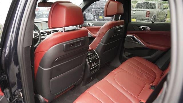 2021 BMW X6 M50i