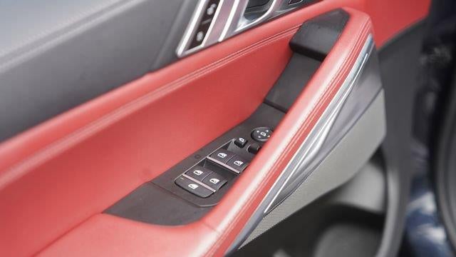 2021 BMW X6 M50i
