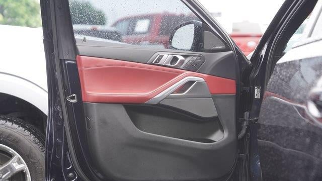 2021 BMW X6 M50i