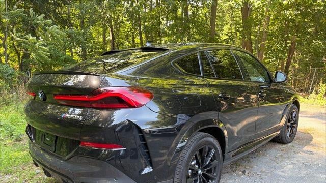 2021 BMW X6 M50i