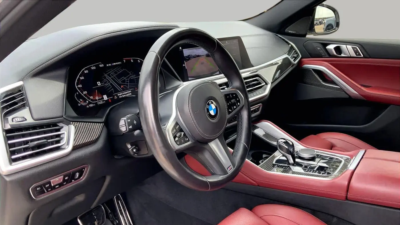 2021 BMW X6 M50i