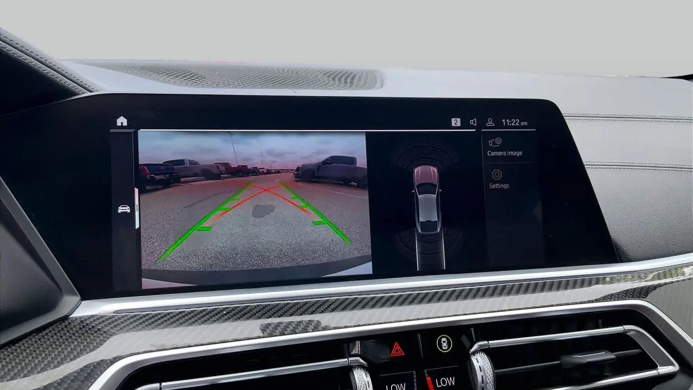 2021 BMW X6 M50i