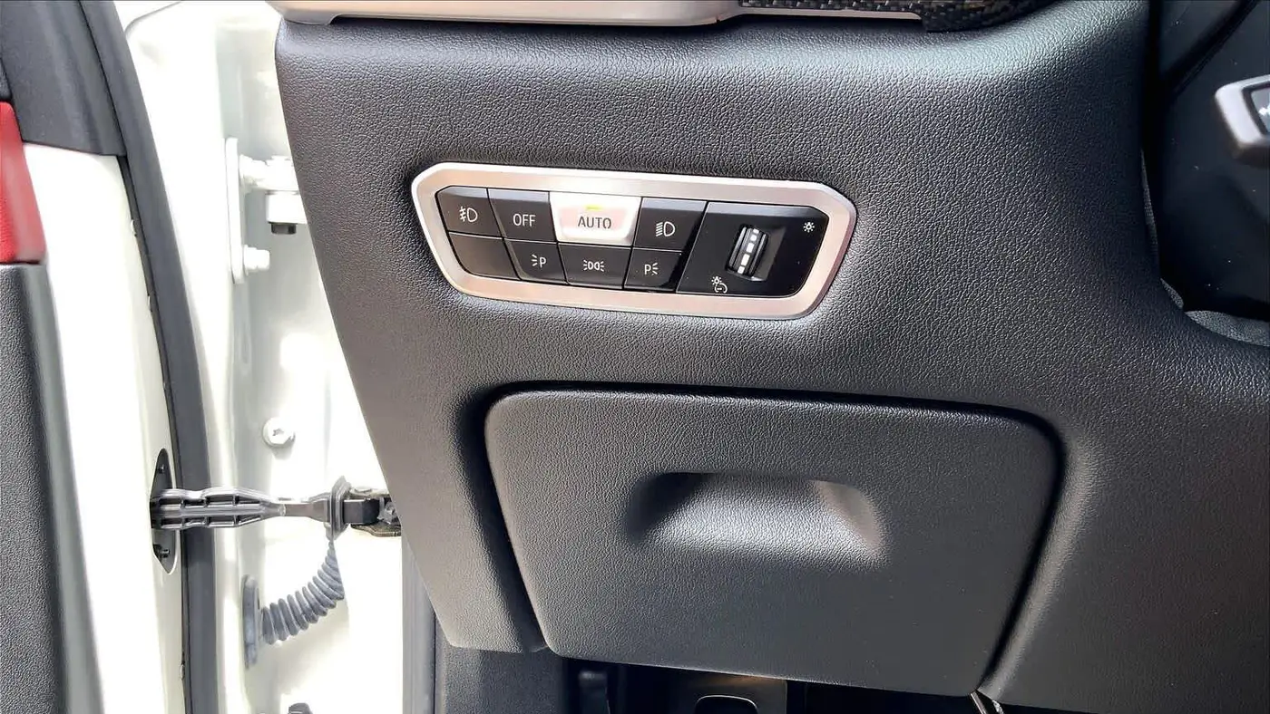 2021 BMW X6 M50i