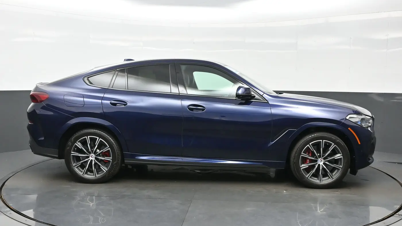 2023 BMW X6 M50i