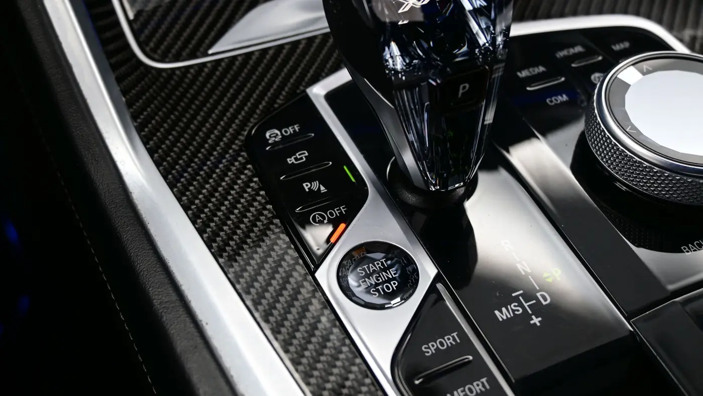 2023 BMW X6 M50i