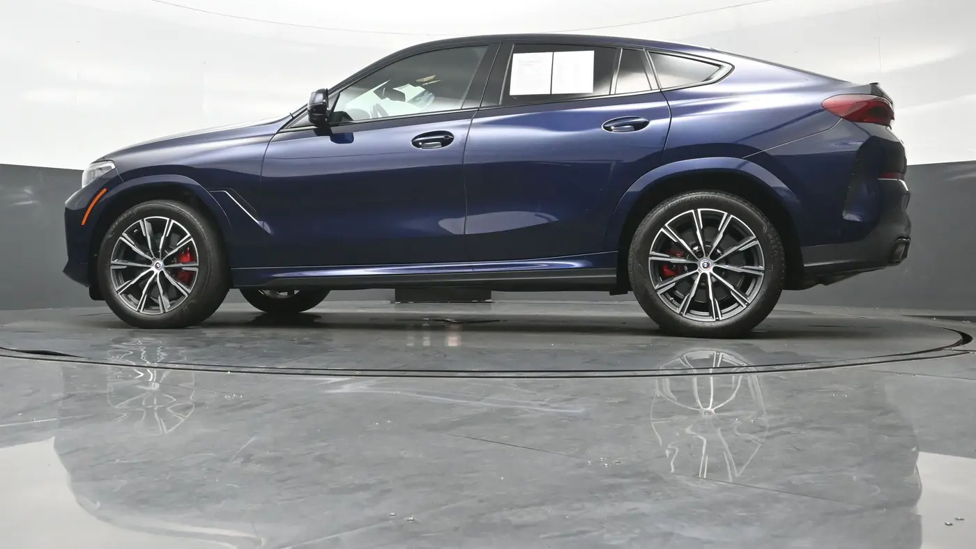 2023 BMW X6 M50i