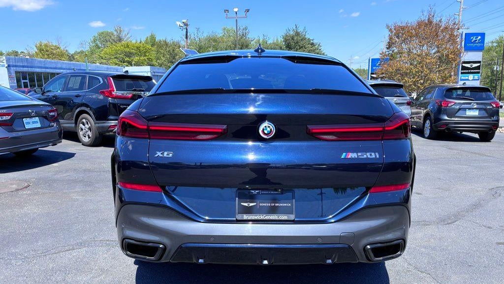 2023 BMW X6 M50i