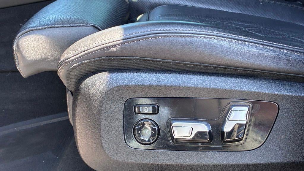 2023 BMW X6 M50i