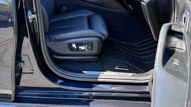 2023 BMW X6 M50i