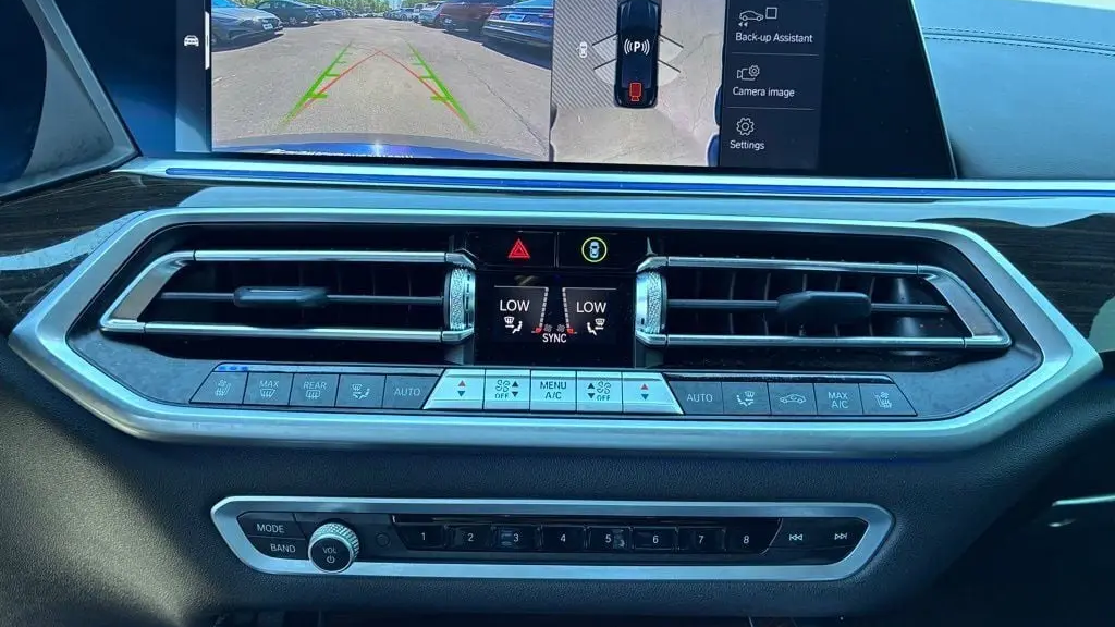 2023 BMW X6 M50i