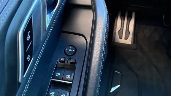 2023 BMW X6 M50i