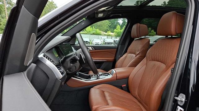 2023 BMW X5 M50i