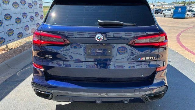 2023 BMW X5 M50i