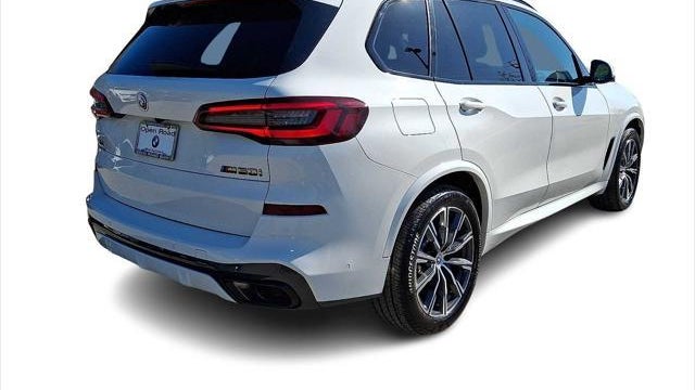 2023 BMW X5 M50i