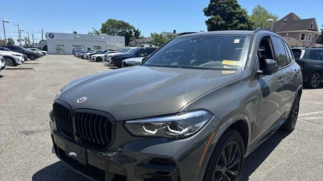 2023 BMW X5 M50i