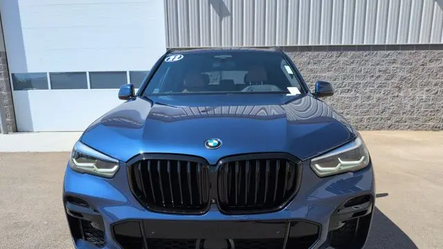 2022 BMW X5 M50i