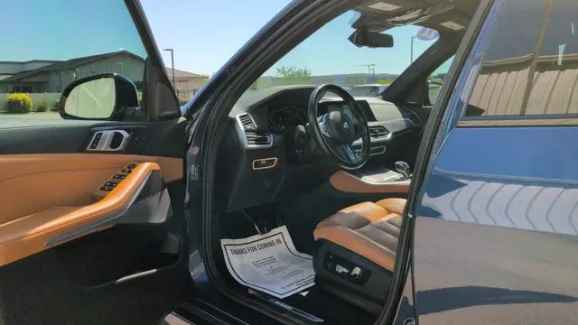 2022 BMW X5 M50i