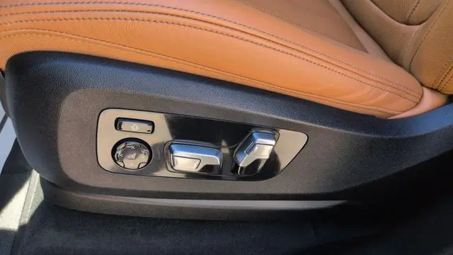 2022 BMW X5 M50i