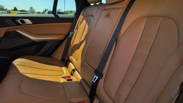 2022 BMW X5 M50i