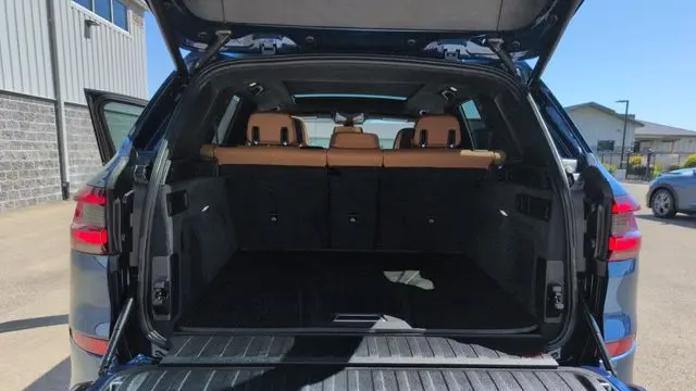 2022 BMW X5 M50i