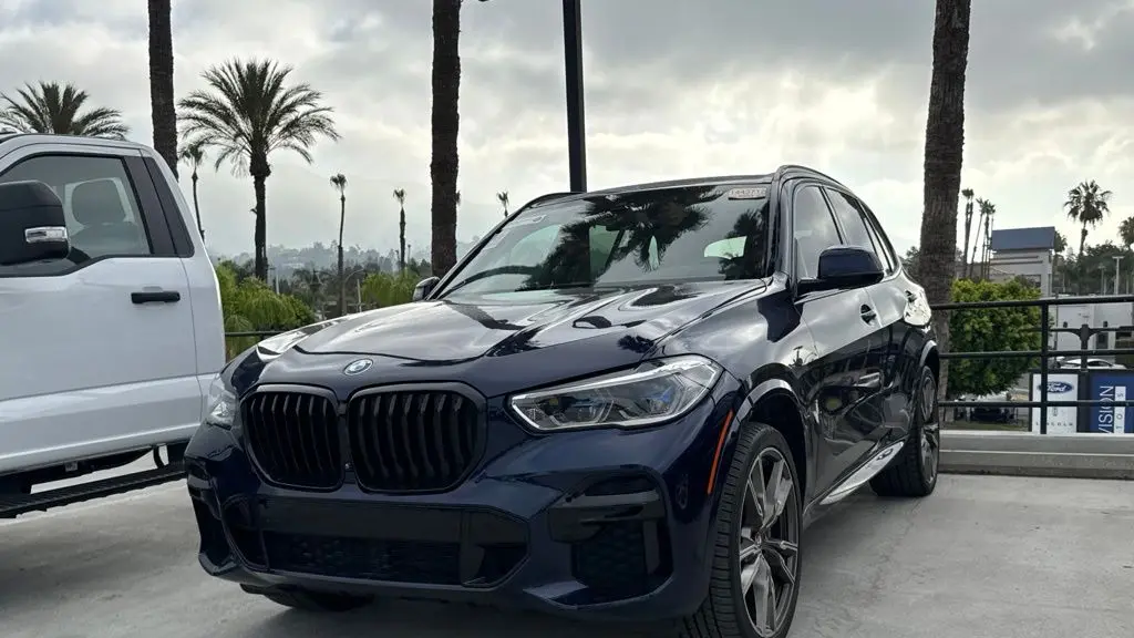 2023 BMW X5 M50i