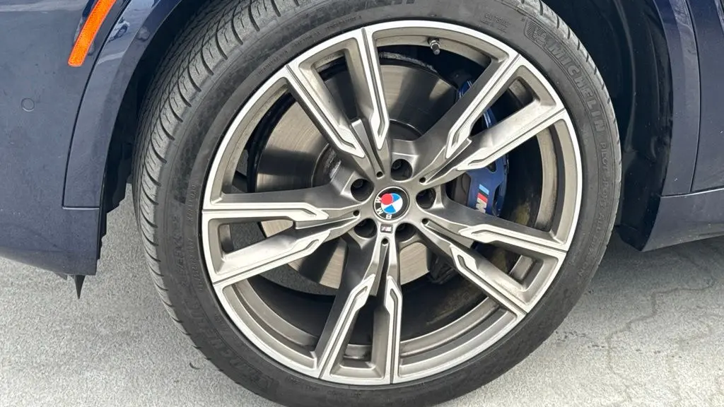2023 BMW X5 M50i