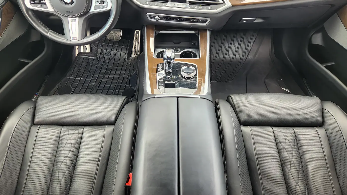 2020 BMW X5 M50i xDrive