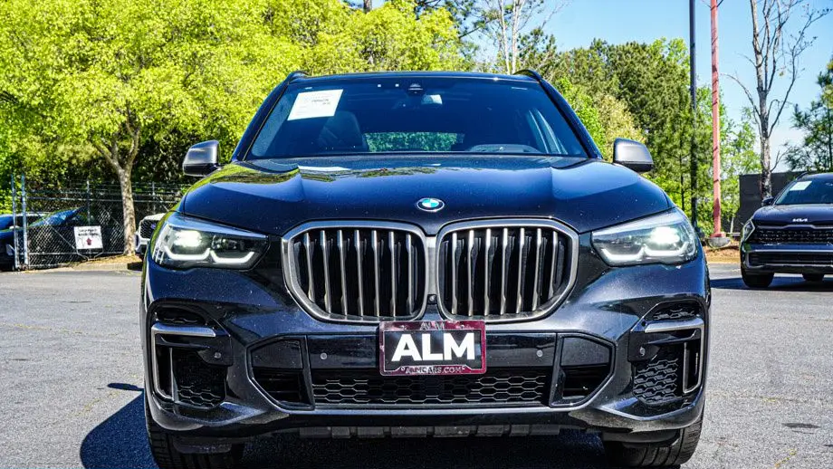 2023 BMW X5 M50i