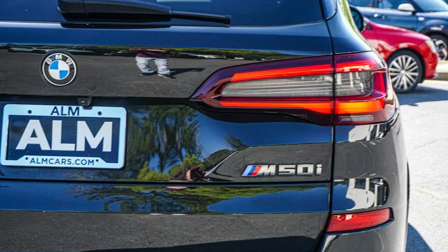 2023 BMW X5 M50i