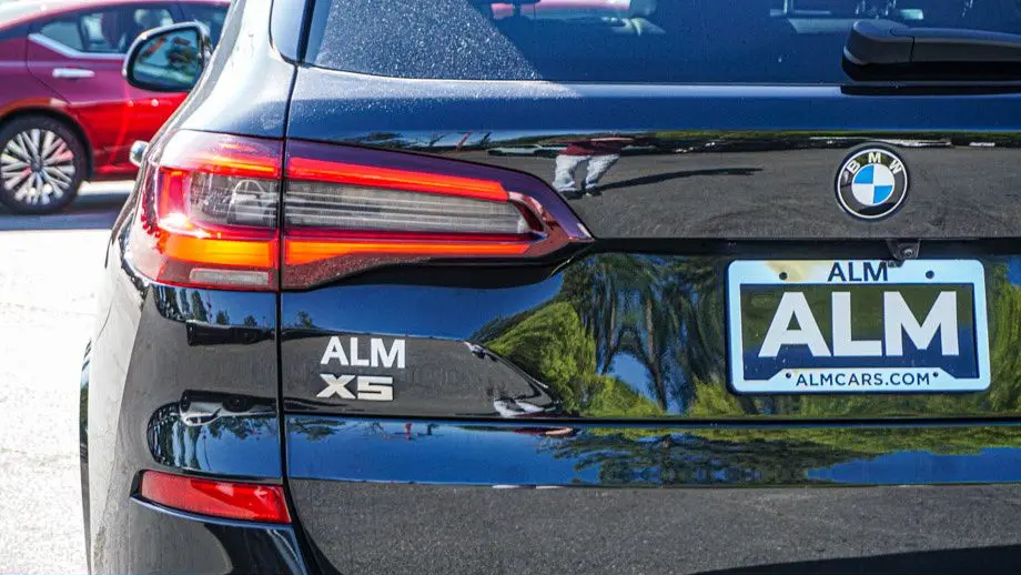 2023 BMW X5 M50i