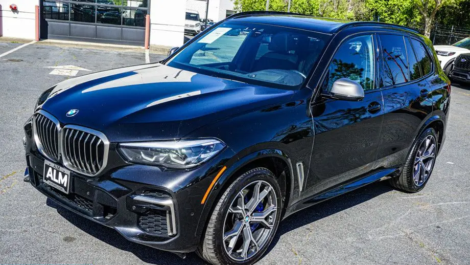 2023 BMW X5 M50i
