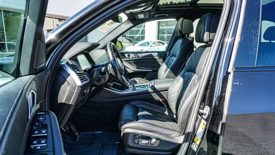2023 BMW X5 M50i