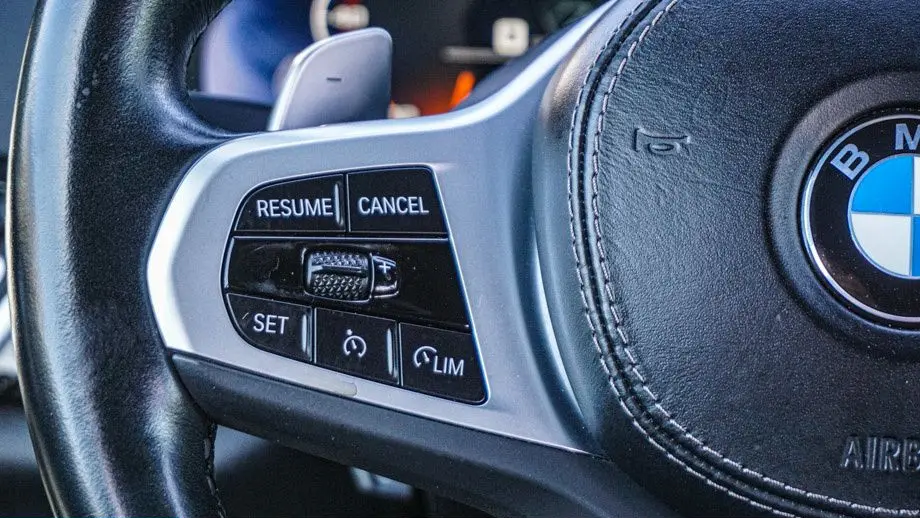 2023 BMW X5 M50i