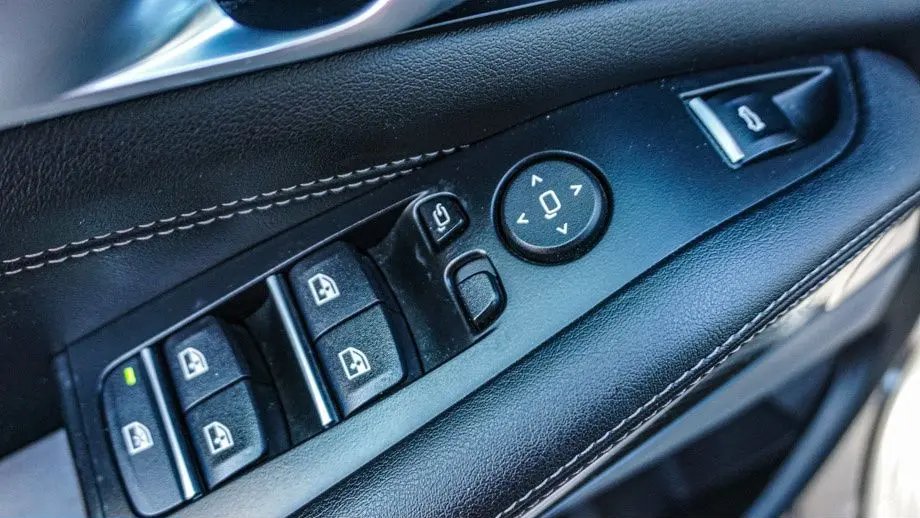 2023 BMW X5 M50i