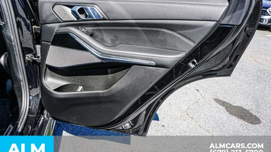 2023 BMW X5 M50i
