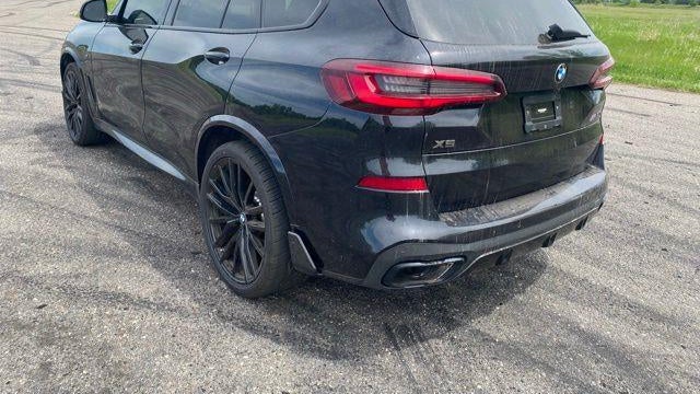 2022 BMW X5 M50i