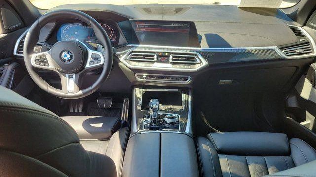 2023 BMW X5 M50i
