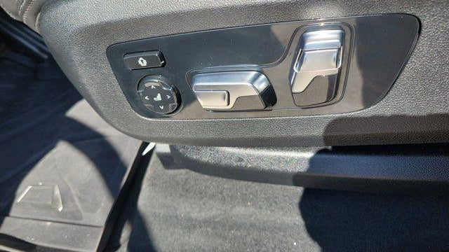 2023 BMW X5 M50i