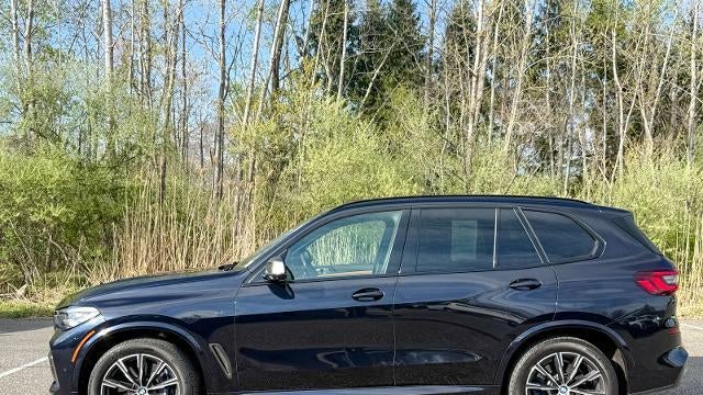 2023 BMW X5 M50i