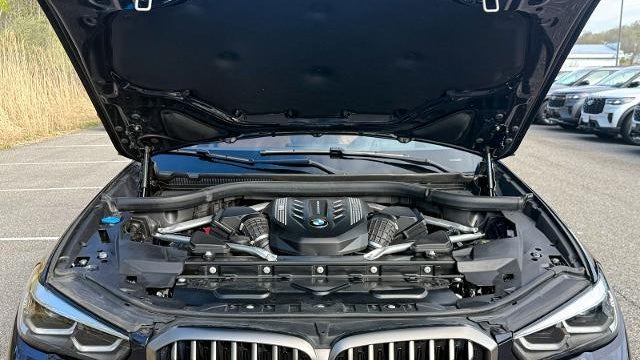 2023 BMW X5 M50i