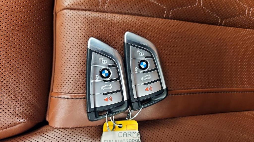 2023 BMW X5 M50i