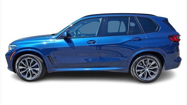 2023 BMW X5 M50i