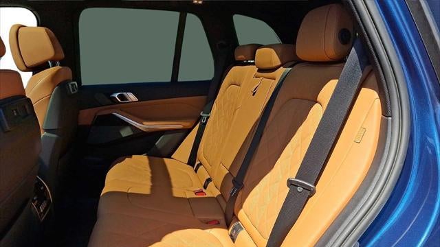 2023 BMW X5 M50i