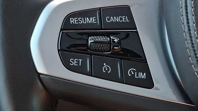 2023 BMW X5 M50i